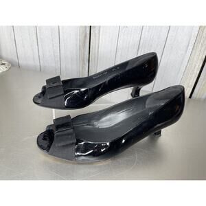 Stuart Weitzman Kitten Bow Heels Shoes 9.5M Patent Leather Pumps Peep Toe